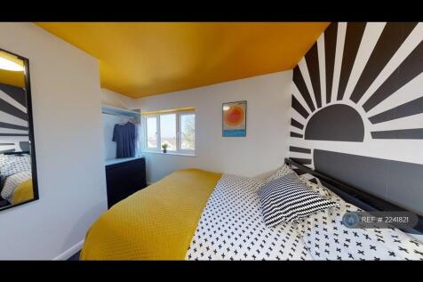 Fifth Bedroom