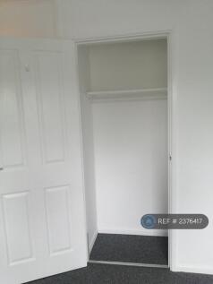Build In Wardrobe In Bedroom 1