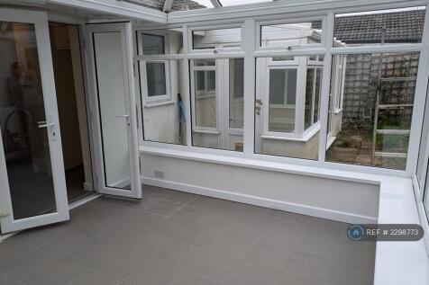 Large Conservatory Off Kitchen