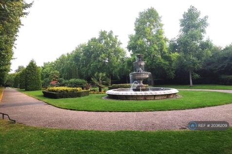 1-2 Min Walk To Regents Park