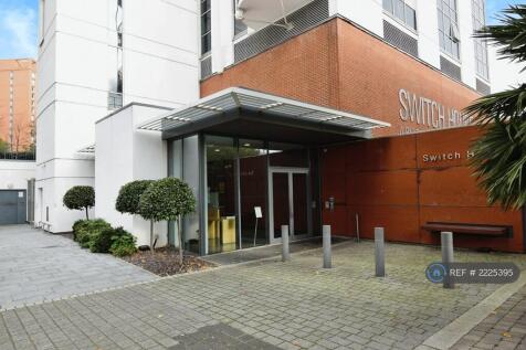Entrance Of The Building And Concierge