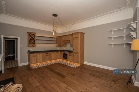 New Oak Kitchen In Large ~26m2 Living Room