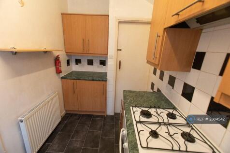 Kitchen With Integrated Fridge