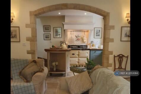 Sitting Room &amp; Kitchen