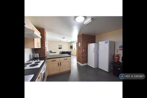 Communal Lounge/Kitchen