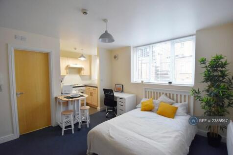 Room 12 - Studio - Available
