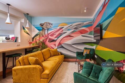 Communal Living Area With Breakfast Bar