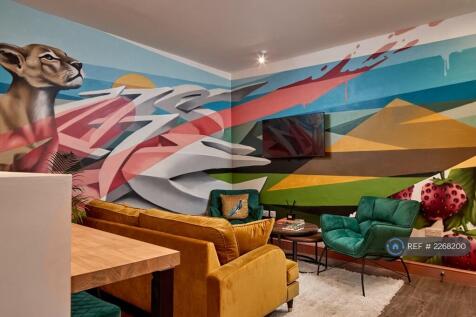 Communal Living Area 
