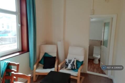 Sitting Room/Dining Room