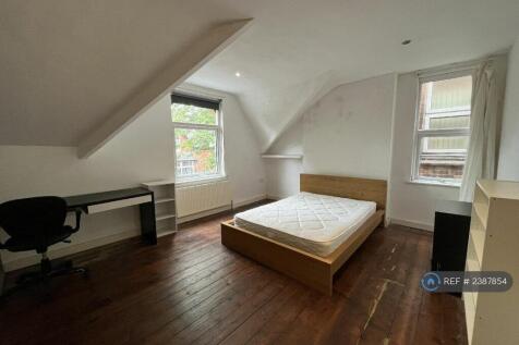 Top Floor Bedroom 1