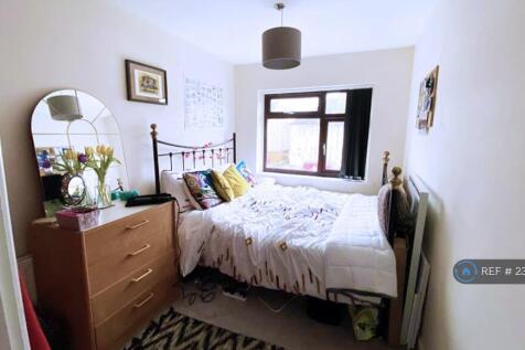 Large Double Bedrooms