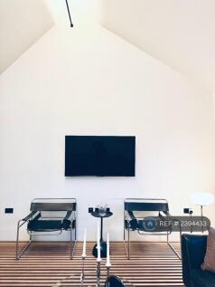 1st Floor Living