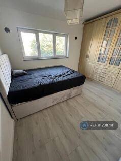 Room 2 Double Bed