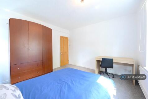Spacious Furnished Double Room