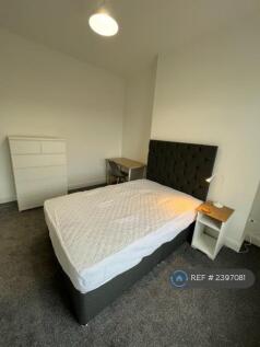Room 1 Bedroom Photo 1 
