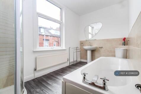 Shared Bathroom With Shower