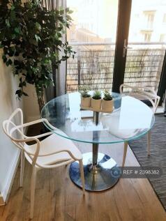 Dining Area/Balcony