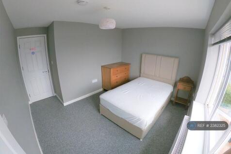 First Floor Spacious Room