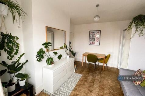 Spacious Lounge