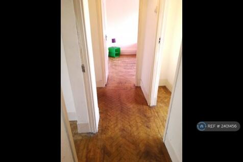 Hallway Leading To Lounge