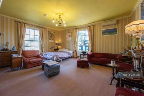 Commodore&#39;s Cabin Iii