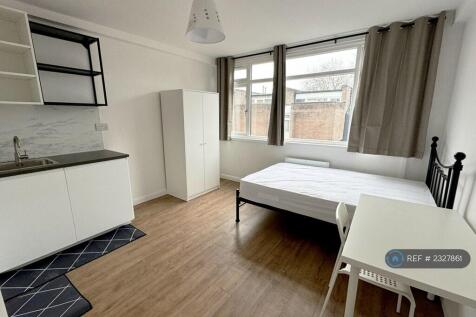 Studio Room