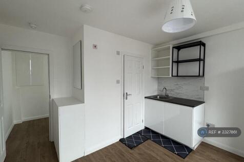 Studio Room