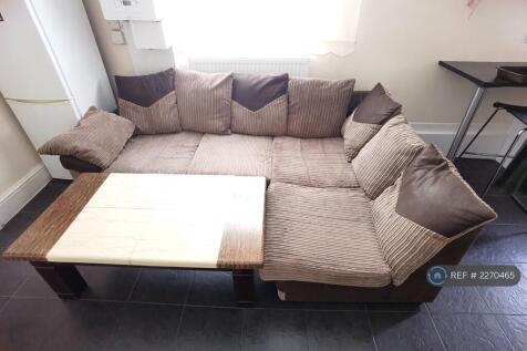 Living Room 1a