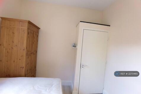 Rear Room 2