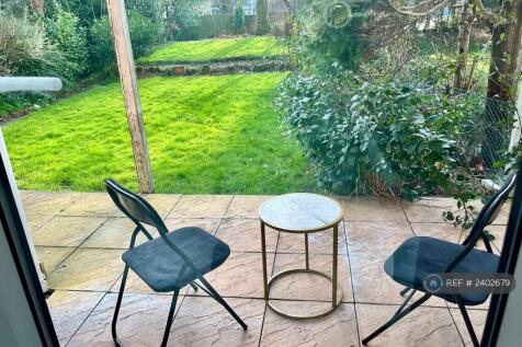 Beautiful South Facing Patio