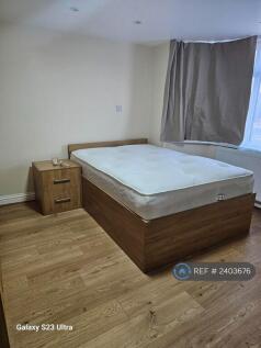 Double Bath Tub Ensuite