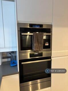 Integrated Oven/Microwave And Fridge/Freezer