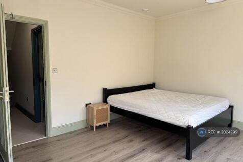 Room 5 - Super King Bed 