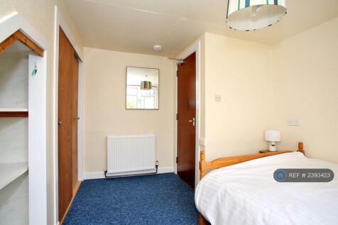 Double Bedroom 4