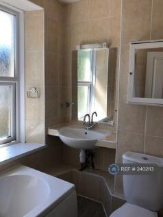 2 Bathrooms