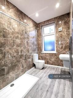 Bathroom 38 Or 40 En-Suite Option