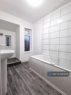 Bathroom 38 Or 40 En-Suite Option