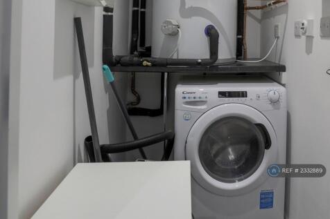 Private Washer/Dryer In Utility Room