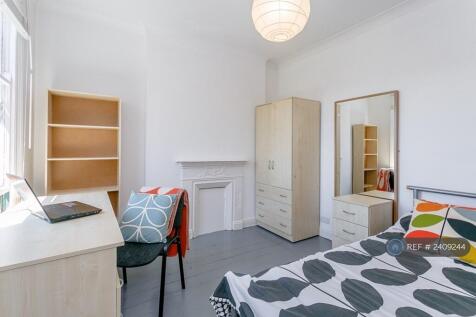 Room 2 Top Flat 