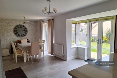 Kitchen/Diner/Family Area