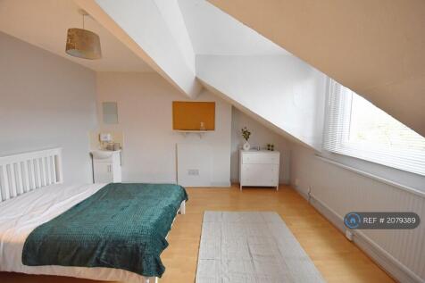 Room 6 - Available