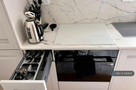 White Hob 