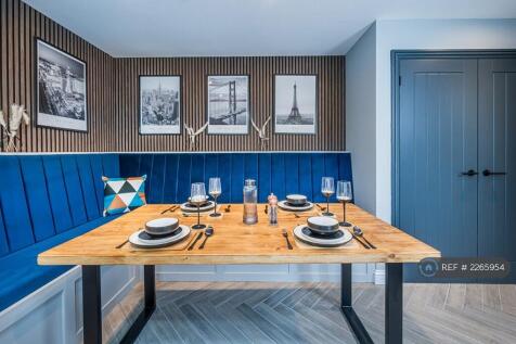 Shared Dining 