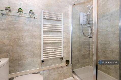 En-Suite For Bedrooms 1 And 3