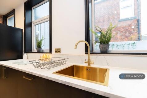 Communal Kitchen