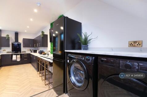 Washing Machine And Tumble Dryer