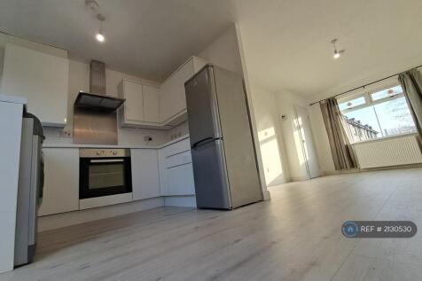 Open Plan Living/Dining Area
