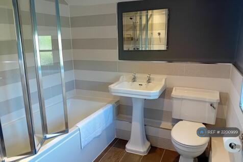 Bathroom Large Bath &amp; Shower