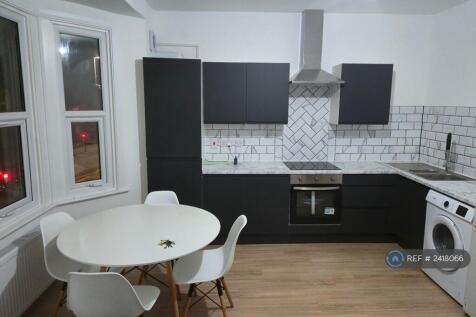 Open Plan Kitchen/ Lounge 