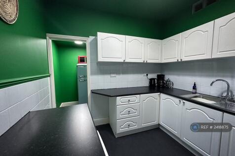 Kitchen (With Gas Cooker)
